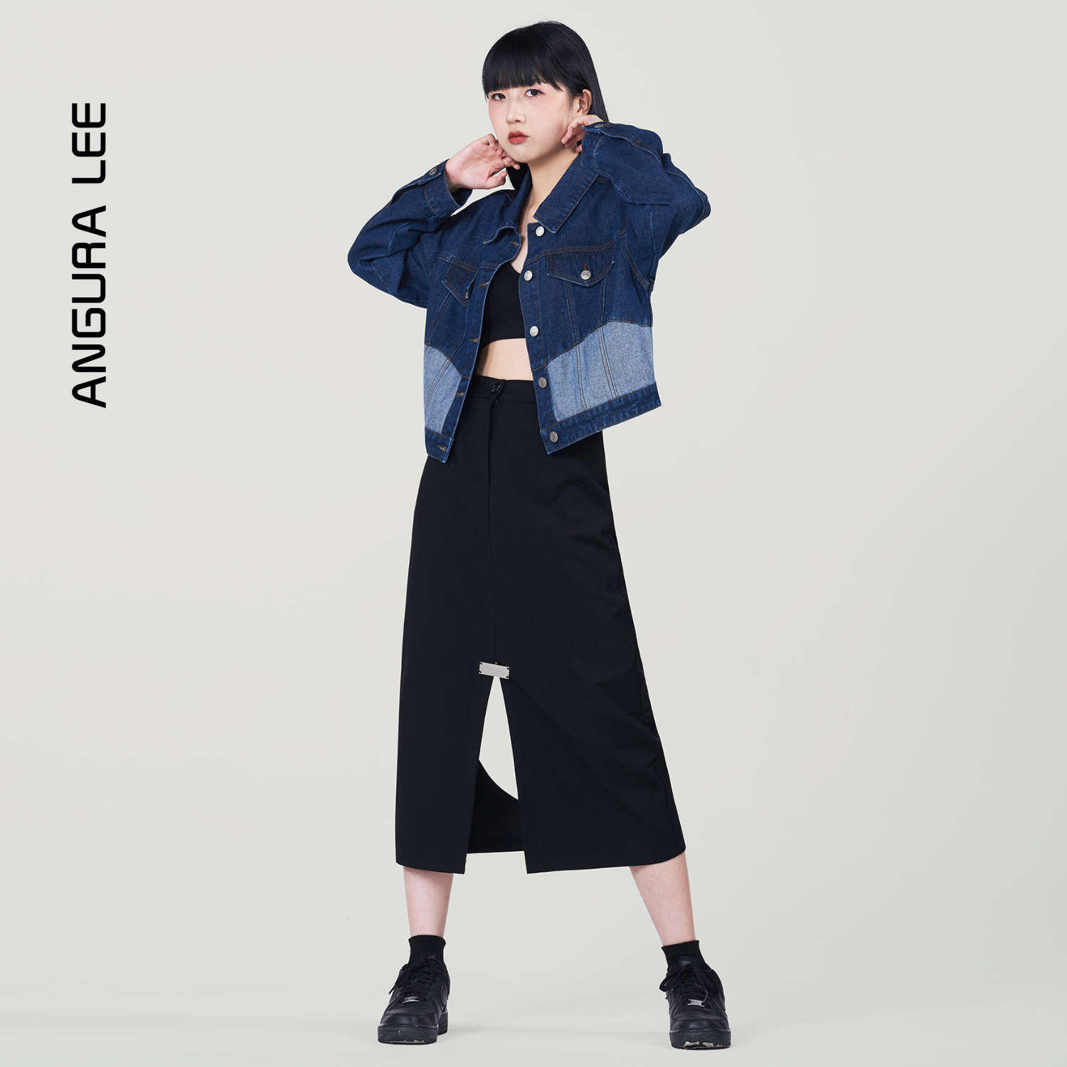 春秋經(jīng)典水洗深藍女裝寬松短裝牛仔外套