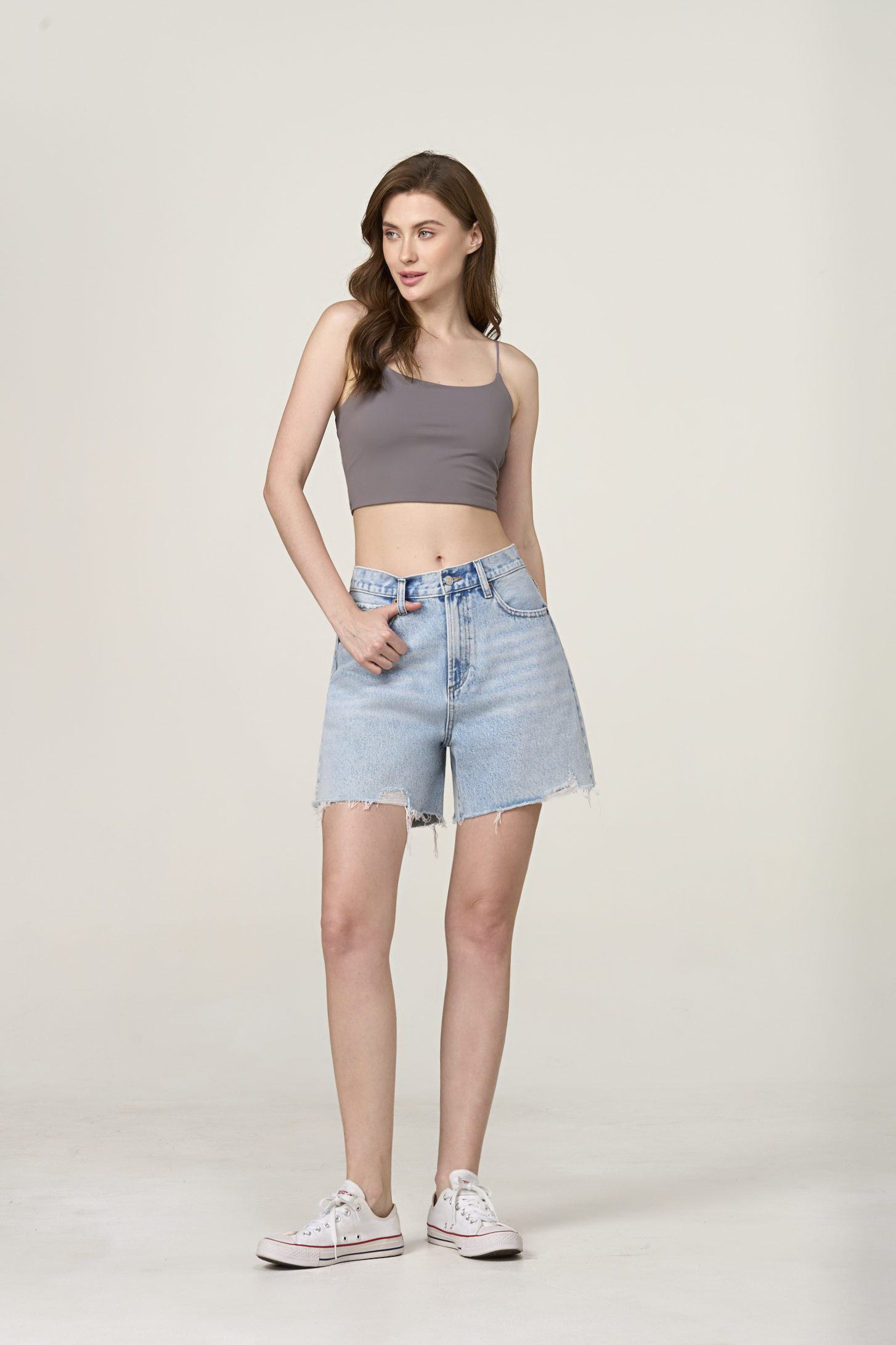 casual versatile denim shorts