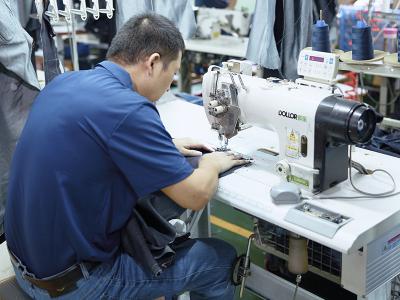 生產(chǎn)車(chē)間