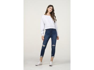 slim-fit denim jeans