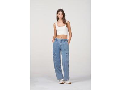 casual loose-fit denim jeans